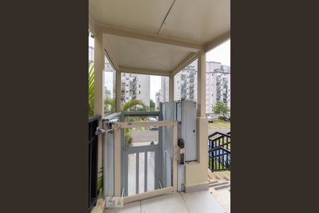 Apartamento à venda com 50m², 2 quartos e 1 vaga Apartamento à venda com 50m², 2 quartos e 1 vagaElevador de Acessibilidade