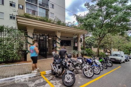 Apartamento à venda com 50m², 2 quartos e 1 vaga Apartamento à venda com 50m², 2 quartos e 1 vagaFachada