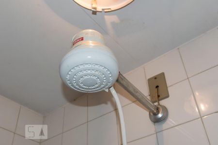 Apartamento para alugar com 90m², 2 quartos e 1 vaga Apartamento para alugar com 90m², 2 quartos e 1 vagaBanheiro de Serviço - Chuveiro elétrico