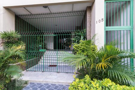 Apartamento para alugar com 90m², 2 quartos e 1 vaga Apartamento para alugar com 90m², 2 quartos e 1 vagaFachada