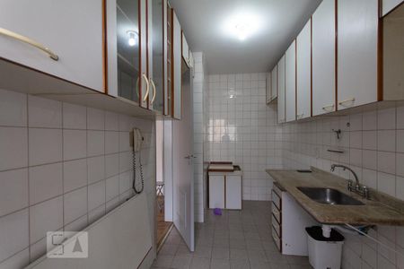 Apartamento à venda com 70m², 2 quartos e 2 vagasCozinha