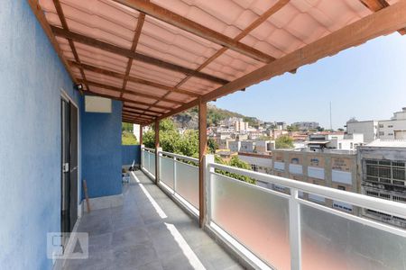 Apartamento à venda com 110m², 2 quartos e sem vagaVaranda sala