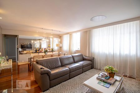 Sala de apartamento para alugar com 3 quartos, 110m² em Santo Antônio, Belo Horizonte