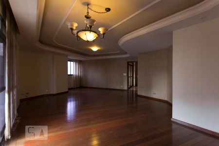 Apartamento à venda com 4 quartos, 218m² em Setor Nova Suiça, Goiânia