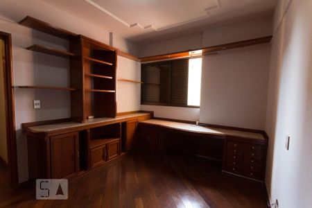 Apartamento à venda com 218m², 4 quartos e 2 vagas Apartamento à venda com 218m², 4 quartos e 2 vagasQuarto 4