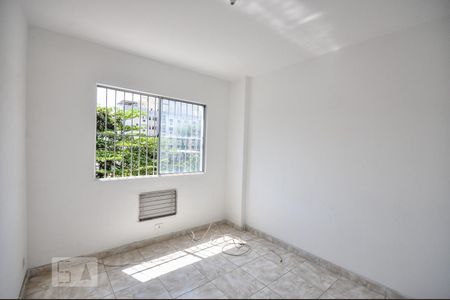 Apartamento à venda com 157m², 4 quartos e 3 vagasQuarto 2
