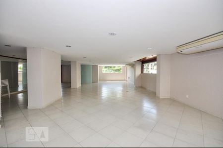 Apartamento à venda com 157m², 4 quartos e 3 vagasSalão de Festas