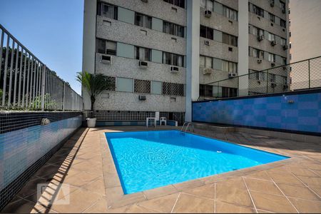 Apartamento à venda com 157m², 4 quartos e 3 vagasPiscina