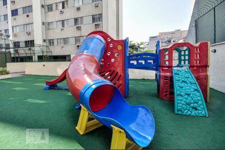 Apartamento à venda com 157m², 4 quartos e 3 vagasPlayground