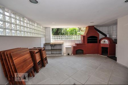 Apartamento à venda com 157m², 4 quartos e 3 vagasChurrasqueira