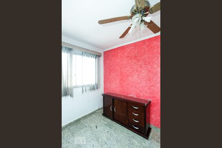 Sala de apartamento para alugar com 2 quartos, 60m² em Picanço, Guarulhos