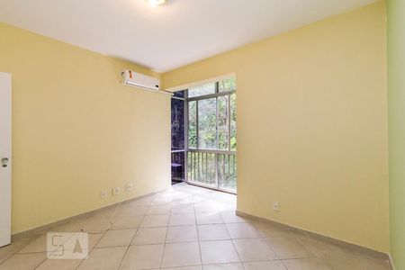 Apartamento à venda com 57m², 1 quarto e 1 vagaQuarto