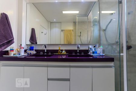 Apartamento à venda com 150m², 3 quartos e sem vaga Apartamento à venda com 150m², 3 quartos e sem vagaBanheiro