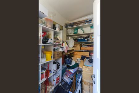 Apartamento à venda com 150m², 3 quartos e sem vaga Apartamento à venda com 150m², 3 quartos e sem vagaQuarto de Serviço