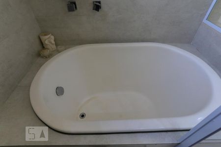 Apartamento à venda com 150m², 3 quartos e sem vaga Apartamento à venda com 150m², 3 quartos e sem vagaBanheiro