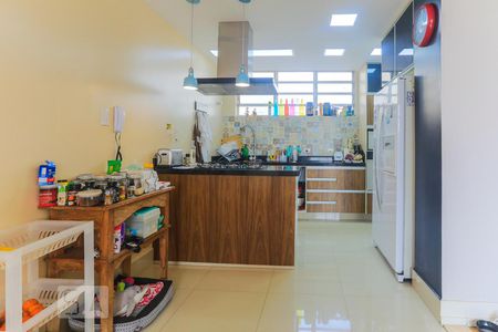 Apartamento à venda com 150m², 3 quartos e sem vaga Apartamento à venda com 150m², 3 quartos e sem vagaCozinha