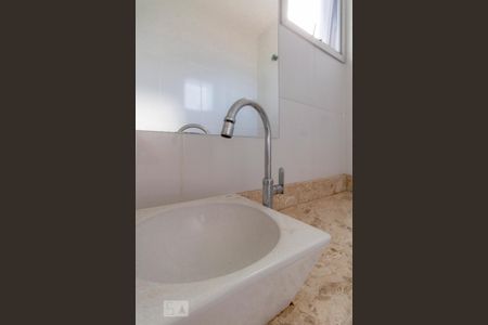 Apartamento à venda com 65m², 2 quartos e 2 vagasBanheiro da Suíte