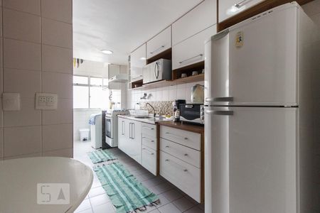 Apartamento à venda com 80m², 2 quartos e 1 vaga Apartamento à venda com 80m², 2 quartos e 1 vagaCozinha