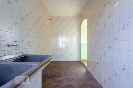 Casa à venda com 210m², 3 quartos e 2 vagas Casa à venda com 210m², 3 quartos e 2 vagasÁrea de Serviço