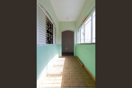 Casa à venda com 210m², 3 quartos e 2 vagas Casa à venda com 210m², 3 quartos e 2 vagasCorredor