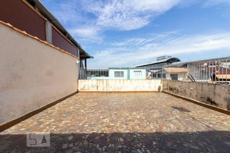 Casa à venda com 210m², 3 quartos e 2 vagas Casa à venda com 210m², 3 quartos e 2 vagasÁrea de Churrasco
