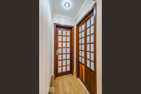 Hall e Corredor de apartamento para alugar com 2 quartos, 99m² em Pinheiros, São Paulo