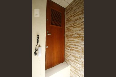 Entrada de kitnet/studio para alugar com 1 quarto, 27m² em Centro, Rio de Janeiro