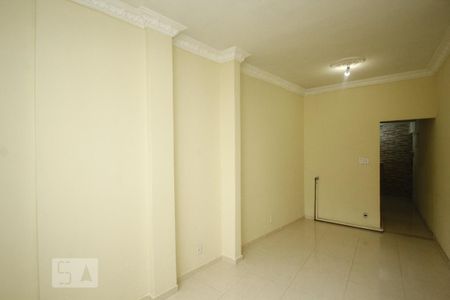 Sala/Quarto de kitnet/studio para alugar com 1 quarto, 27m² em Centro, Rio de Janeiro