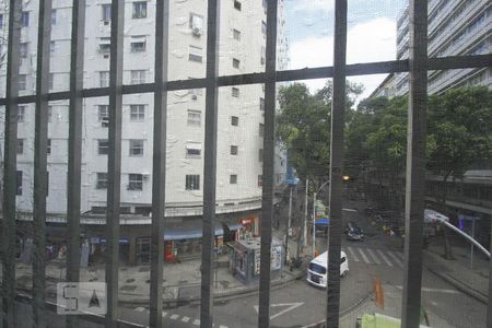 Vista de kitnet/studio para alugar com 1 quarto, 27m² em Centro, Rio de Janeiro