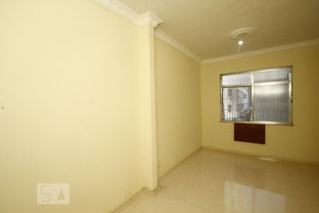 Kitnet/Studio para alugar com 1 quarto, 27m² em Centro, Rio de Janeiro