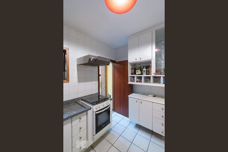 Casa à venda com 135m², 2 quartos e 2 vagas Casa à venda com 135m², 2 quartos e 2 vagasCozinha