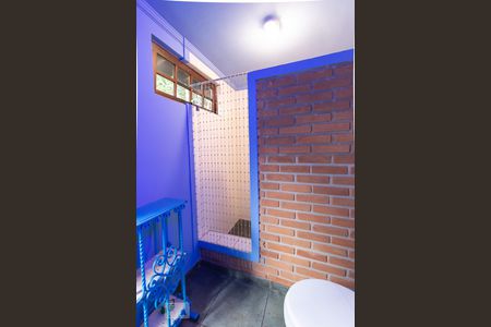 Casa à venda com 135m², 2 quartos e 2 vagas Casa à venda com 135m², 2 quartos e 2 vagasBanheiro Edícula