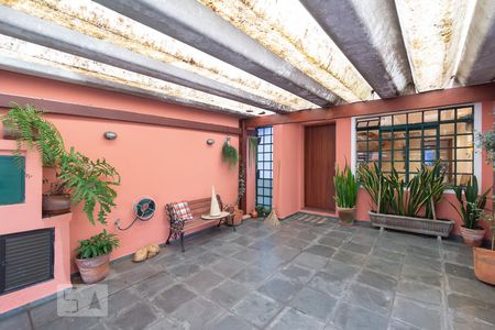 Casa à venda com 135m², 2 quartos e 2 vagas Casa à venda com 135m², 2 quartos e 2 vagasGaragem