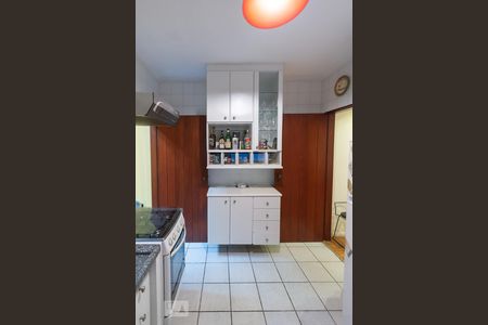 Casa à venda com 135m², 2 quartos e 2 vagas Casa à venda com 135m², 2 quartos e 2 vagasCozinha