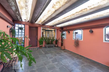 Casa à venda com 135m², 2 quartos e 2 vagas Casa à venda com 135m², 2 quartos e 2 vagasGaragem