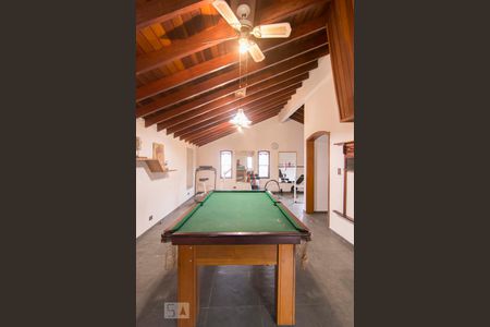 Casa à venda com 500m², 5 quartos e 6 vagasAcademia e Salão de jogos