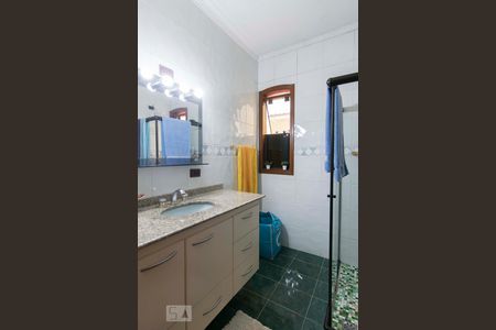 Casa à venda com 500m², 5 quartos e 6 vagasBanheiro Suíte 2