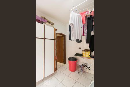 Casa à venda com 500m², 5 quartos e 6 vagasLavanderia