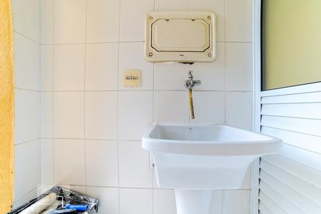 Apartamento para alugar com 62m², 2 quartos e 1 vagaÁrea de Serviço