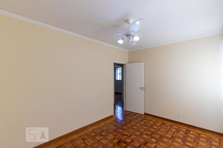 Sala de apartamento à venda com 2 quartos, 70m² em Cambuí, Campinas
