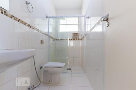 Banheiro de apartamento à venda com 2 quartos, 70m² em Cambuí, Campinas