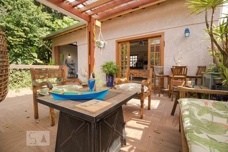 Casa à venda com 220m², 1 quarto e 1 vagaVaranda