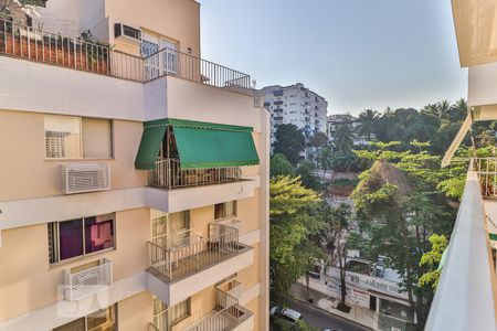 Apartamento à venda com 139m², 3 quartos e 1 vaga Apartamento à venda com 139m², 3 quartos e 1 vagaVista Varanda Sala