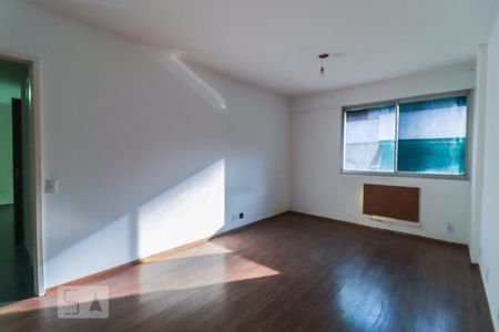 Apartamento à venda com 139m², 3 quartos e 1 vaga Apartamento à venda com 139m², 3 quartos e 1 vagaQuarto 2