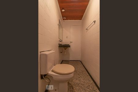 Banheiro de apartamento à venda com 2 quartos, 70m² em Floresta, Belo Horizonte