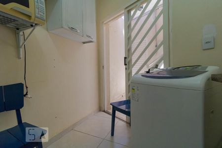 Studio para alugar com 50m², 1 quarto e sem vaga Studio para alugar com 50m², 1 quarto e sem vagaCozinha e Área de Serviço