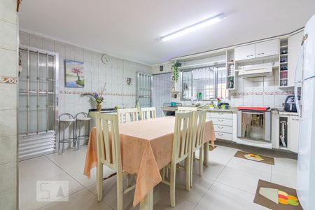 Casa à venda com 249m², 5 quartos e 2 vagasCozinha