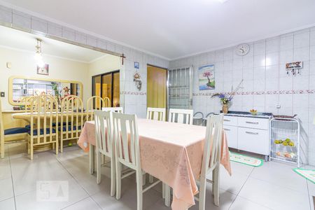 Casa à venda com 249m², 5 quartos e 2 vagasCozinha