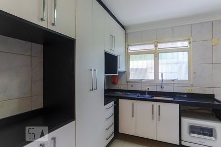 Apartamento à venda com 69m², 2 quartos e 1 vaga Apartamento à venda com 69m², 2 quartos e 1 vagaCozinha Armário