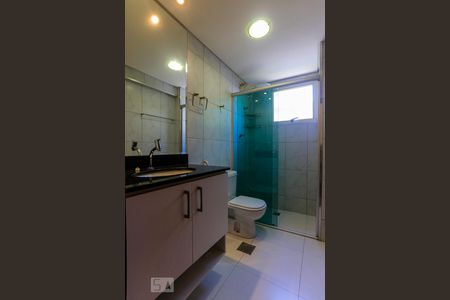 Apartamento à venda com 69m², 2 quartos e 1 vaga Apartamento à venda com 69m², 2 quartos e 1 vagaBanheiro